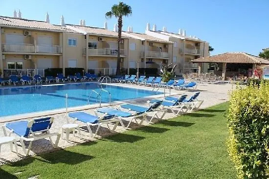 Parra Holidays Q House